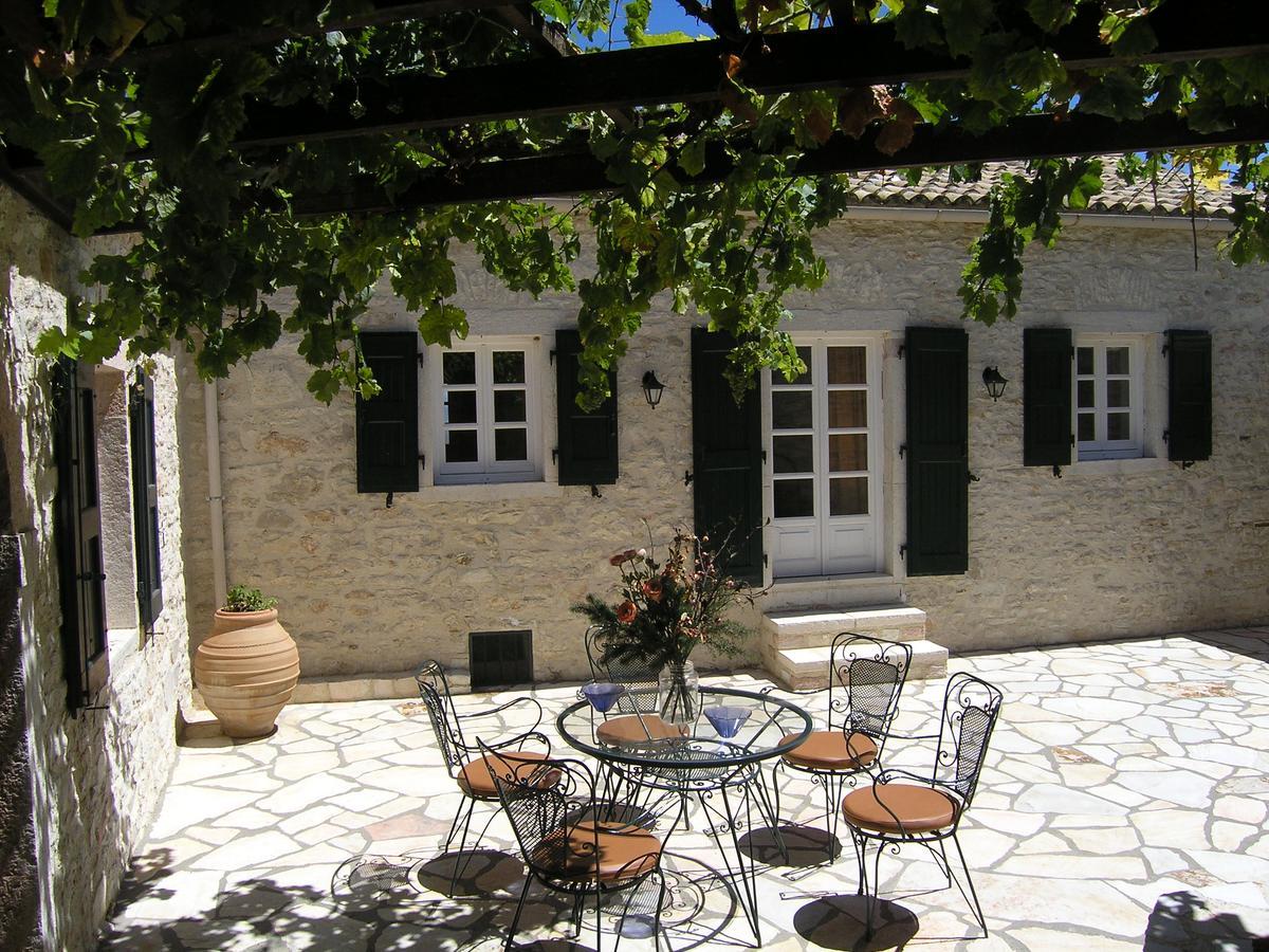 Traditional Stone Villa Olympia Viggla Экстерьер фото