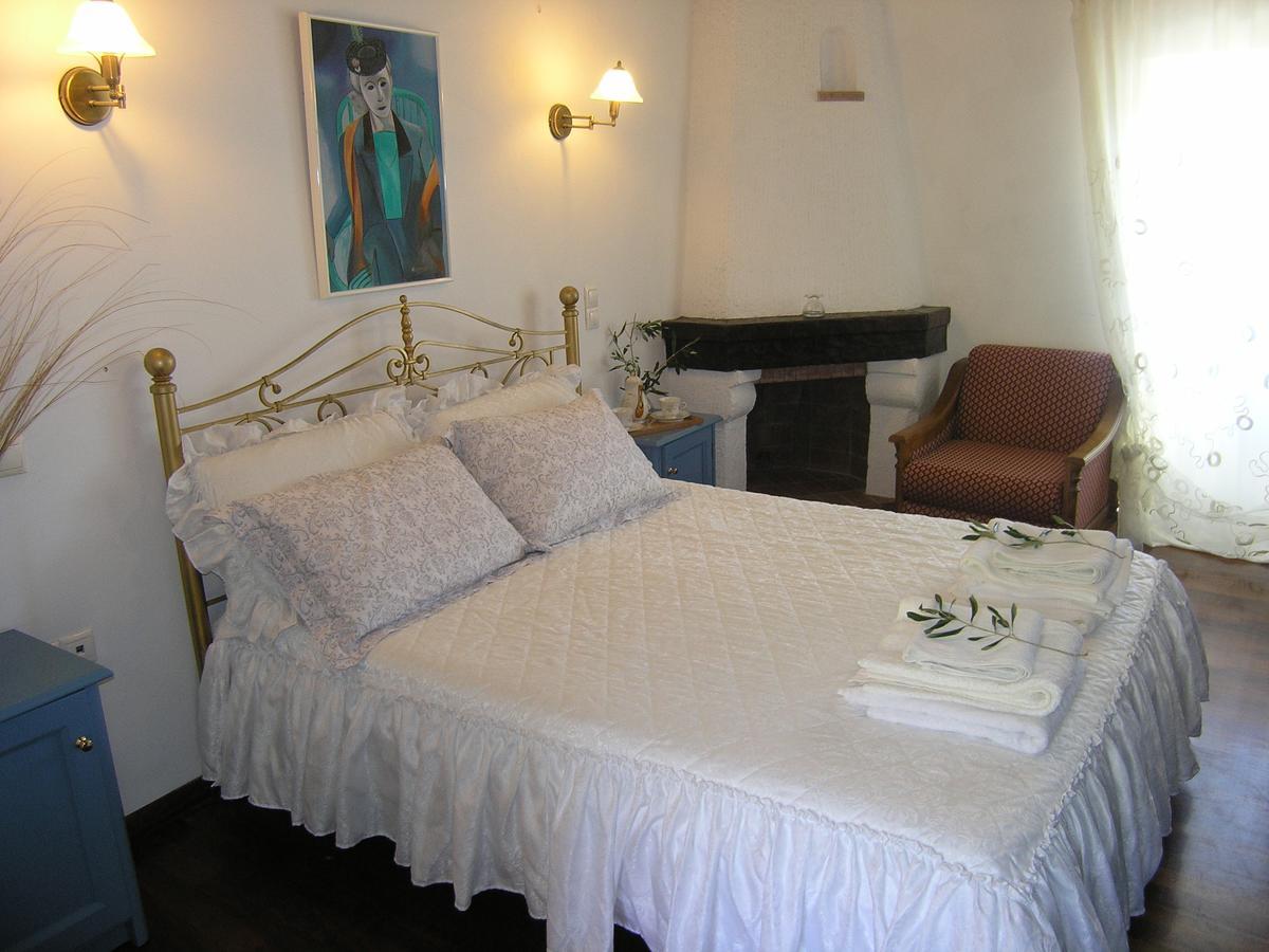 Traditional Stone Villa Olympia Viggla Экстерьер фото